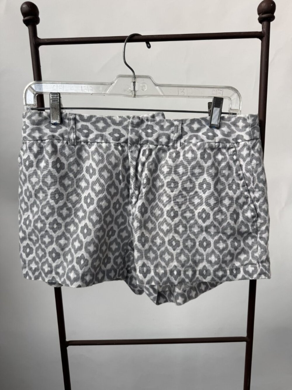 Cynthia Rowley Gray & White Linen Shorts Womens Size 4 Lightweight Ikat Print - Picture 9 of 16